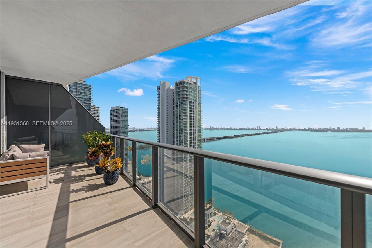 460 NE 28th St , Unit 3903, Miami, FL 33137 Photo