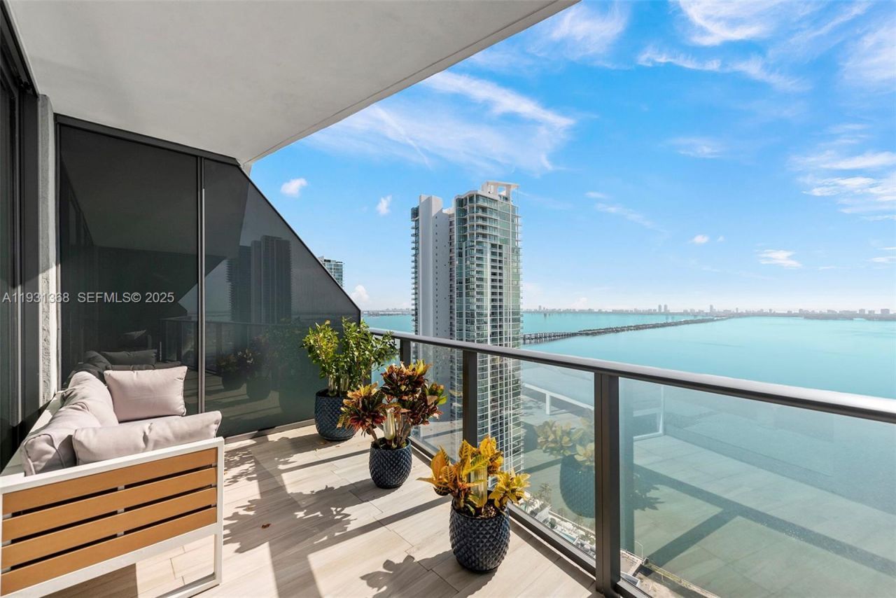 460 NE 28th St , Unit 3903, Miami, FL 33137 Photo