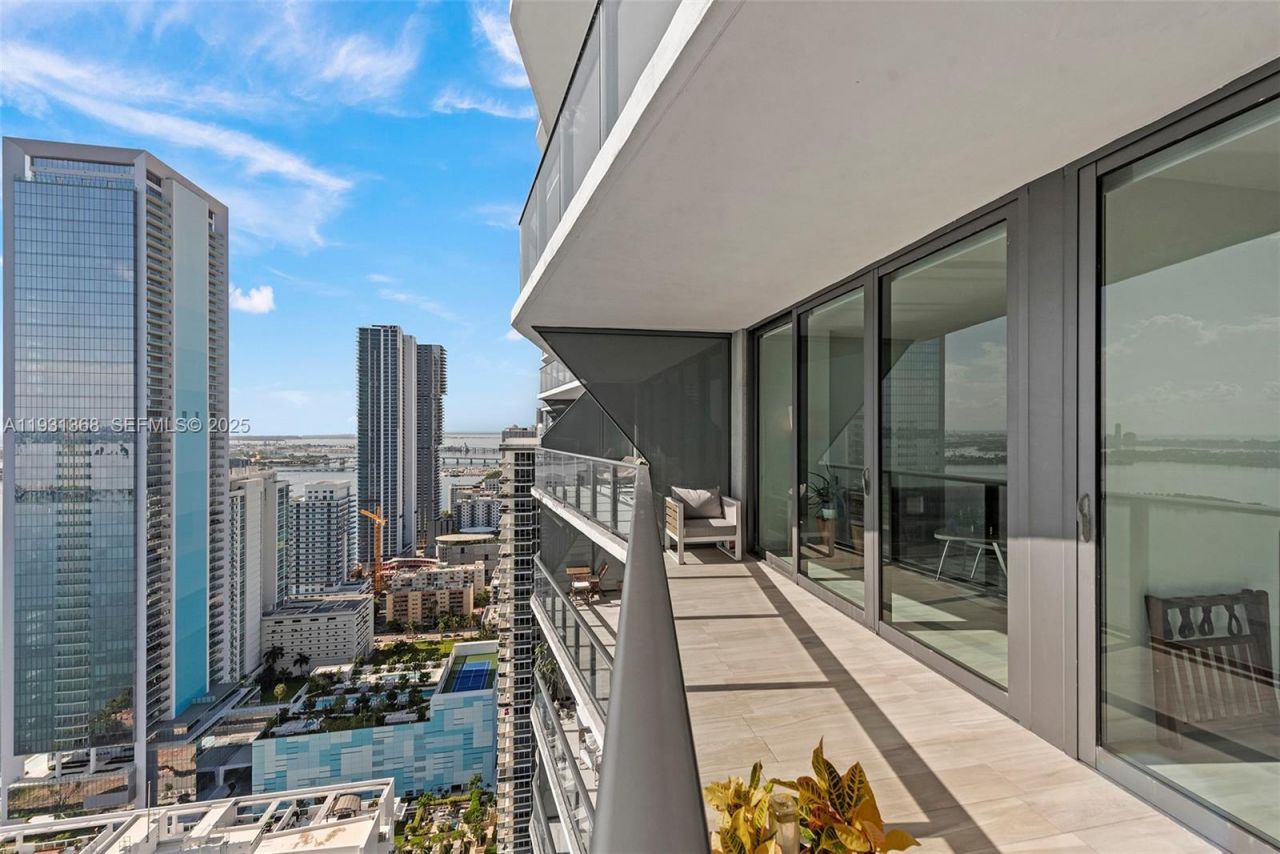 460 NE 28th St , Unit 3903, Miami, FL 33137 Photo