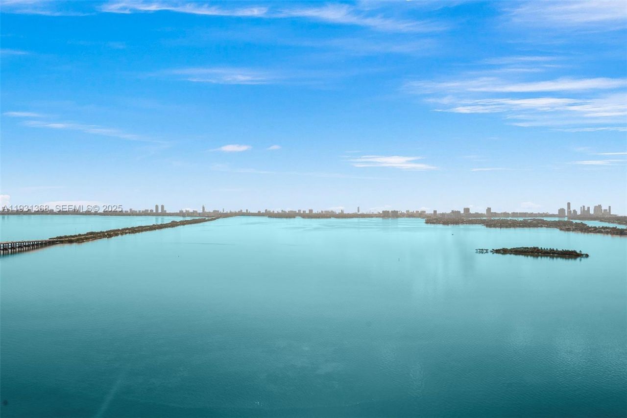 460 NE 28th St , Unit 3903, Miami, FL 33137 Photo