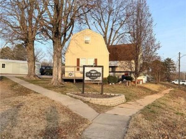 202 N Buena Vista Street, Puxico, MO 63960