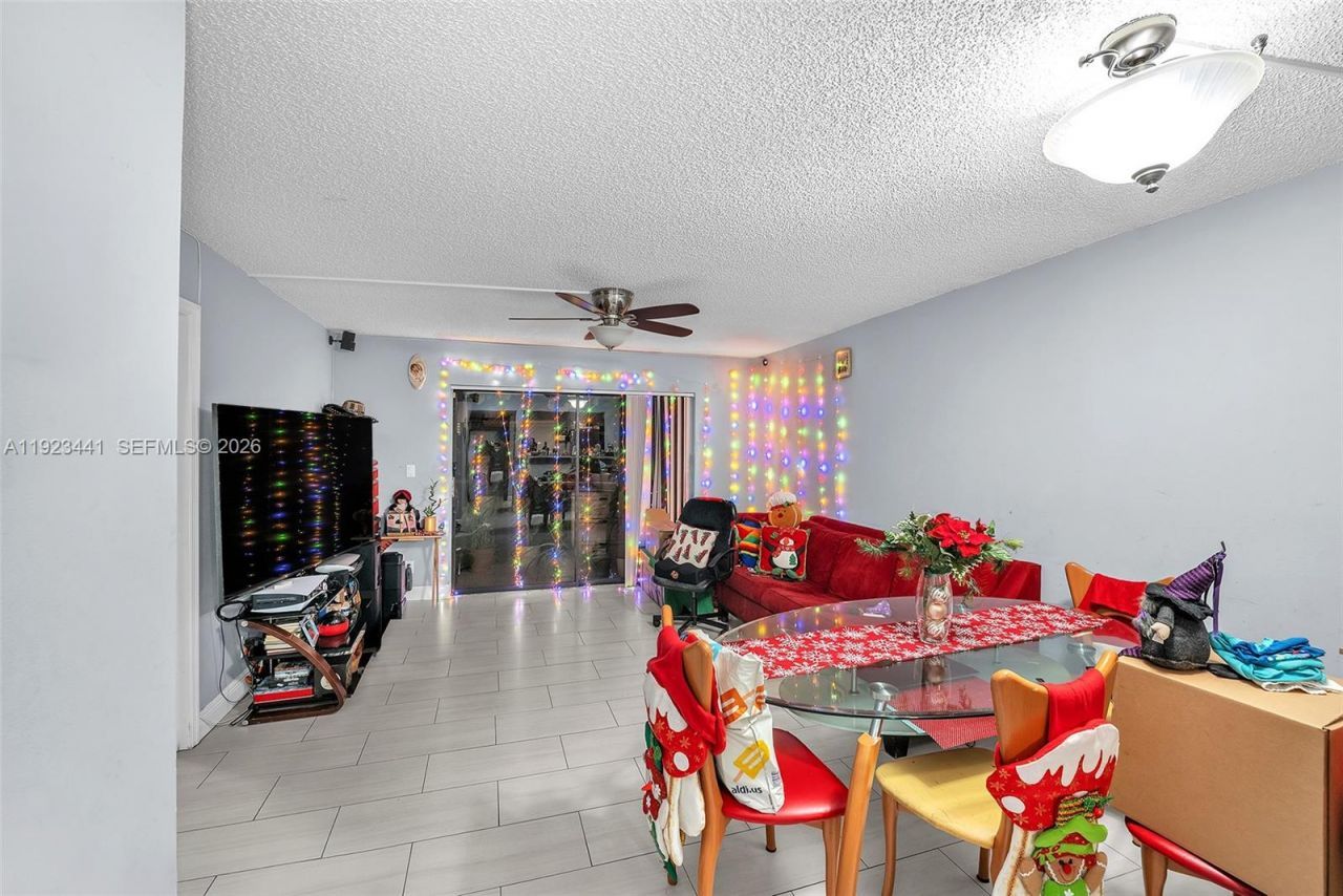 9000 NW 28th Dr, Unit 1-207, Coral Springs, FL 33065 Photo