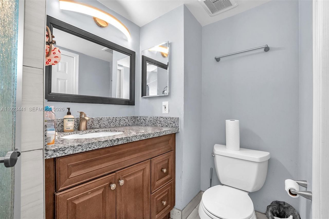 9000 NW 28th Dr, Unit 1-207, Coral Springs, FL 33065 Photo