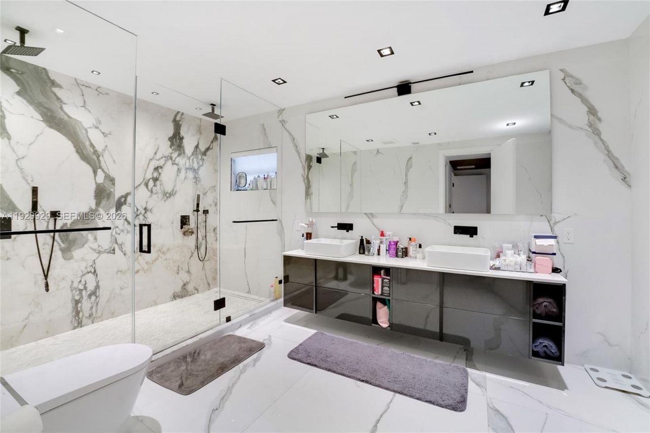 431 Layne Blvd, Hallandale Beach, FL 33009 Photo