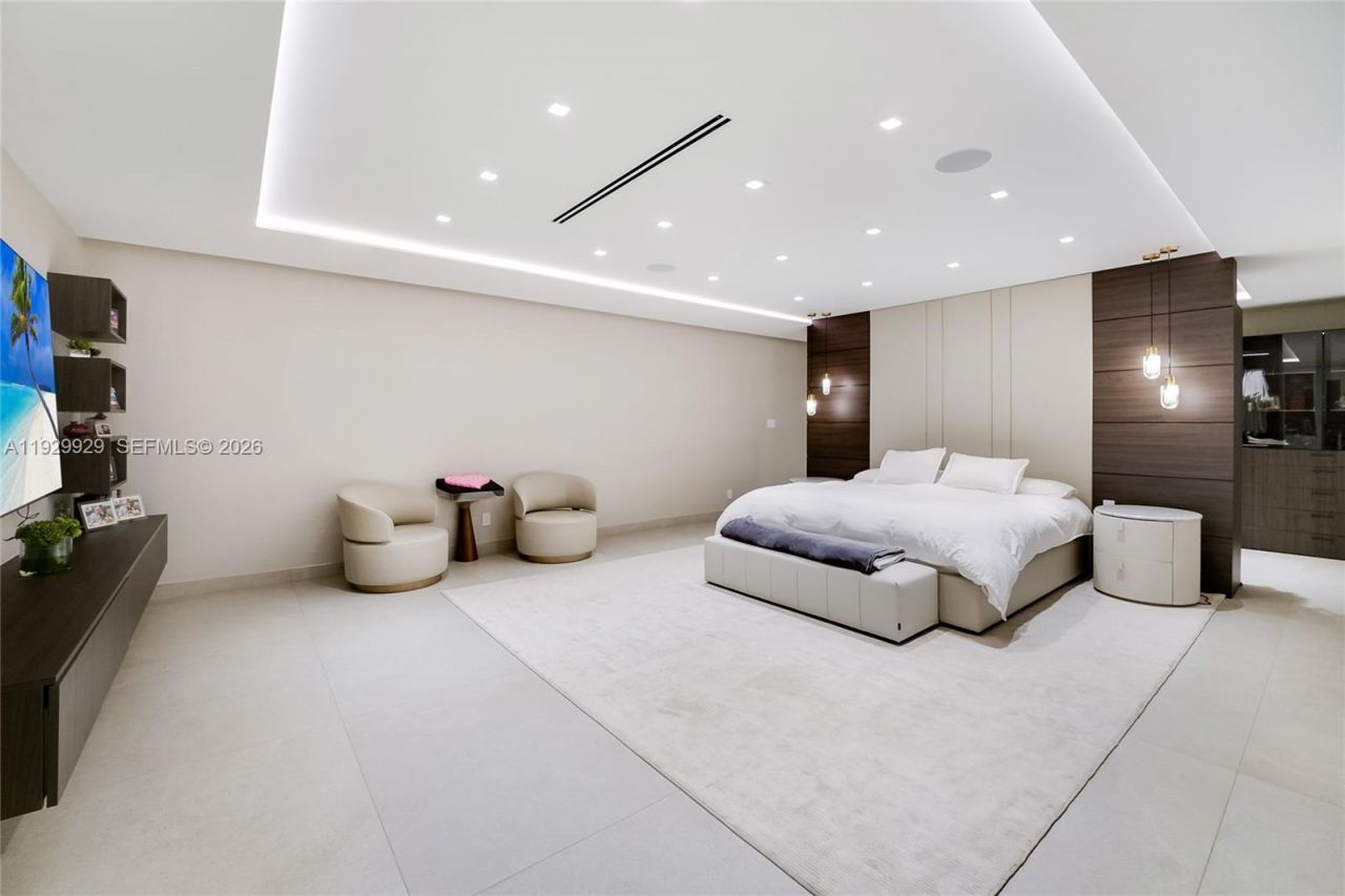 431 Layne Blvd, Hallandale Beach, FL 33009 Photo