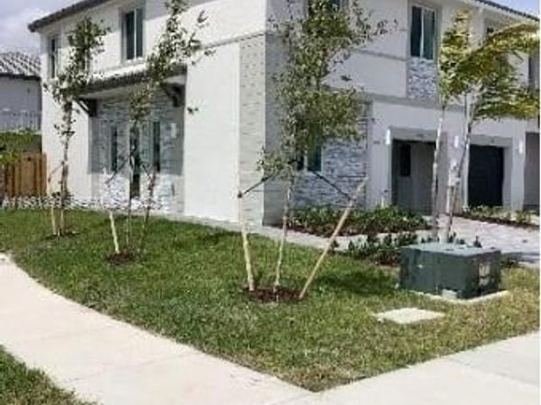 701 SE 14th Ct, Homestead, FL 33034