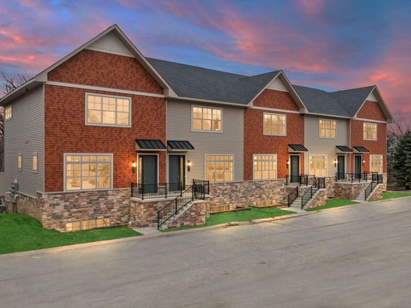 65 Sanctuary Drive, Valparaiso, IN 46385