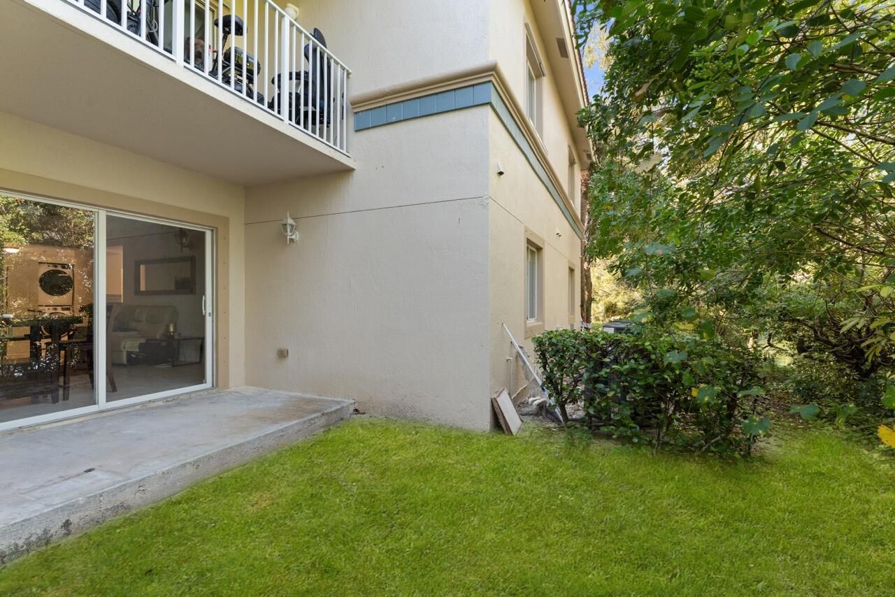 1165 Golden Lakes Boulevard, Unit 1212, West Palm Beach, FL 33411 Photo