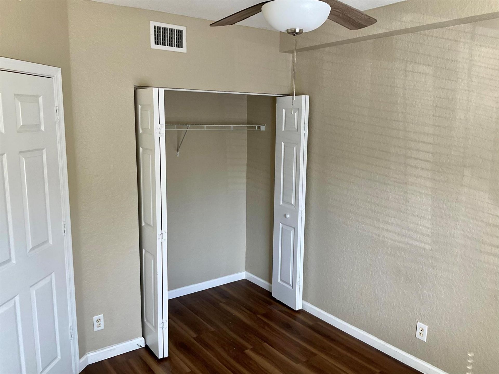 1165 Golden Lakes Boulevard, Unit 1212, West Palm Beach, FL 33411 Photo