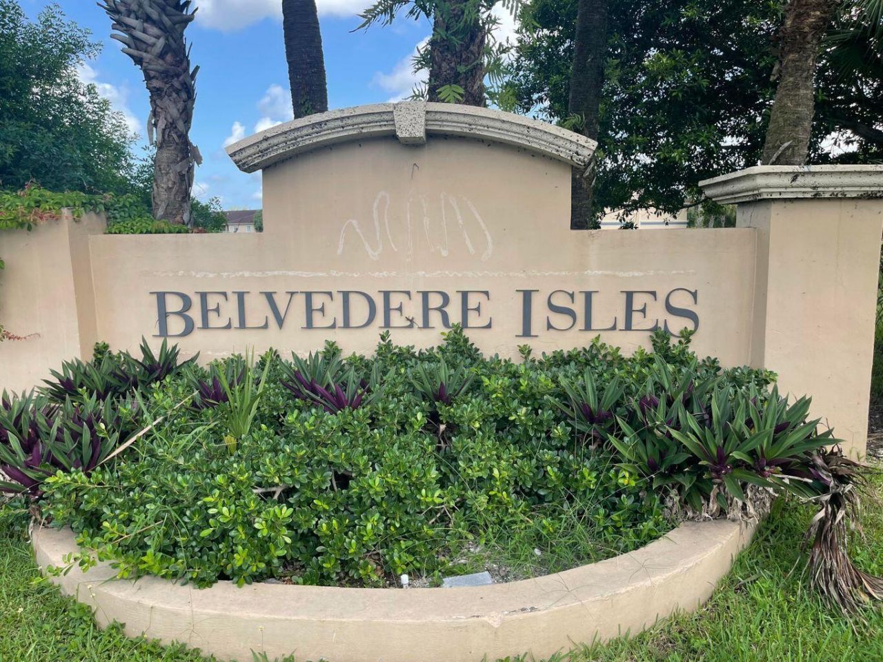 1165 Golden Lakes Boulevard, Unit 1212, West Palm Beach, FL 33411 Photo