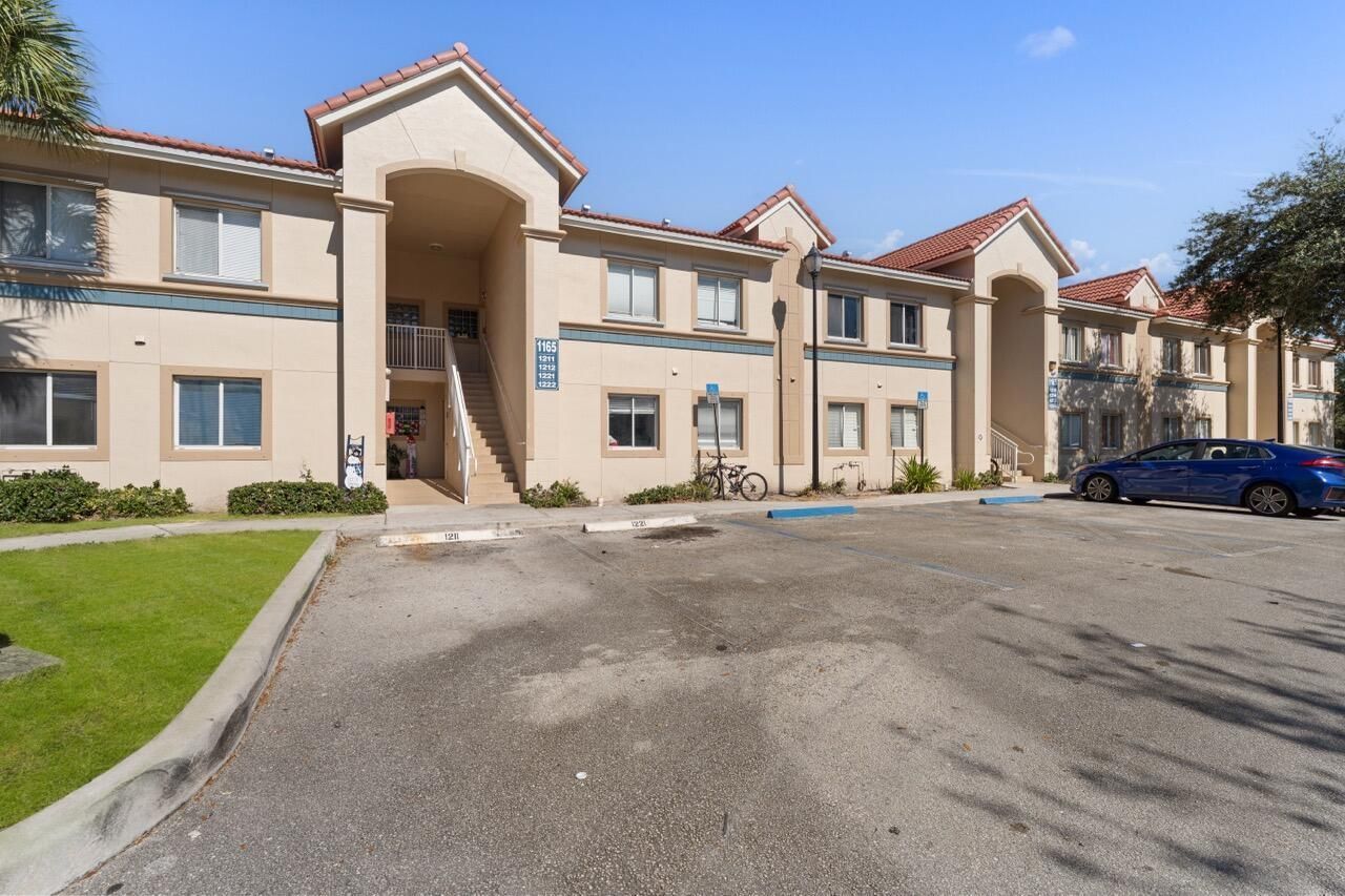 1165 Golden Lakes Boulevard, Unit 1212, West Palm Beach, FL 33411 Photo