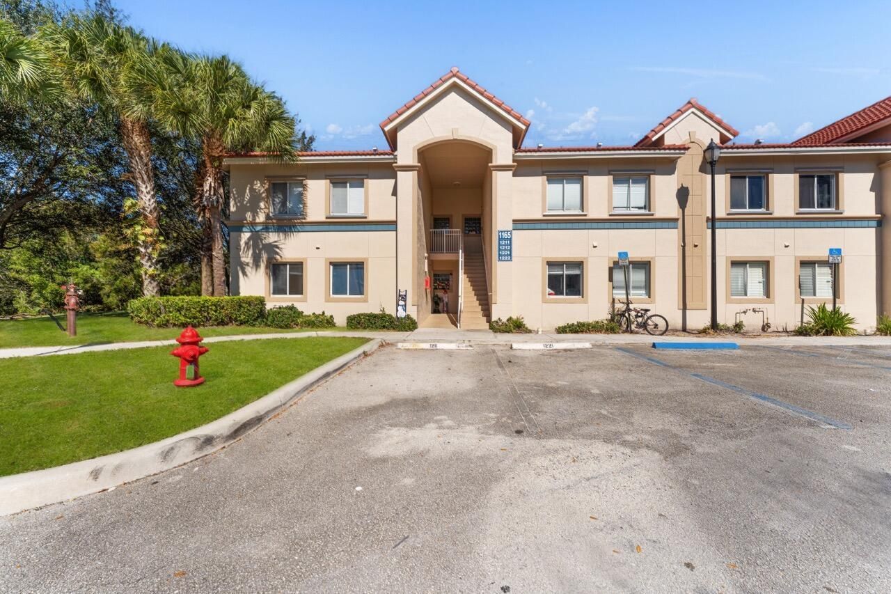 1165 Golden Lakes Boulevard, Unit 1212, West Palm Beach, FL 33411 Photo