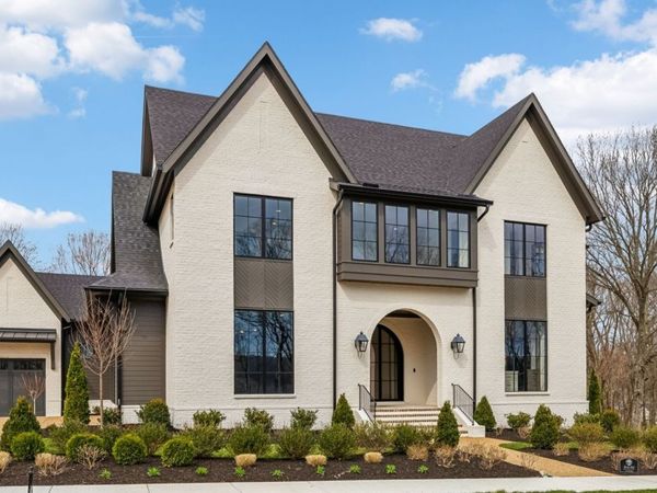 8517 Blanton Ct, College Grove, TN 37046