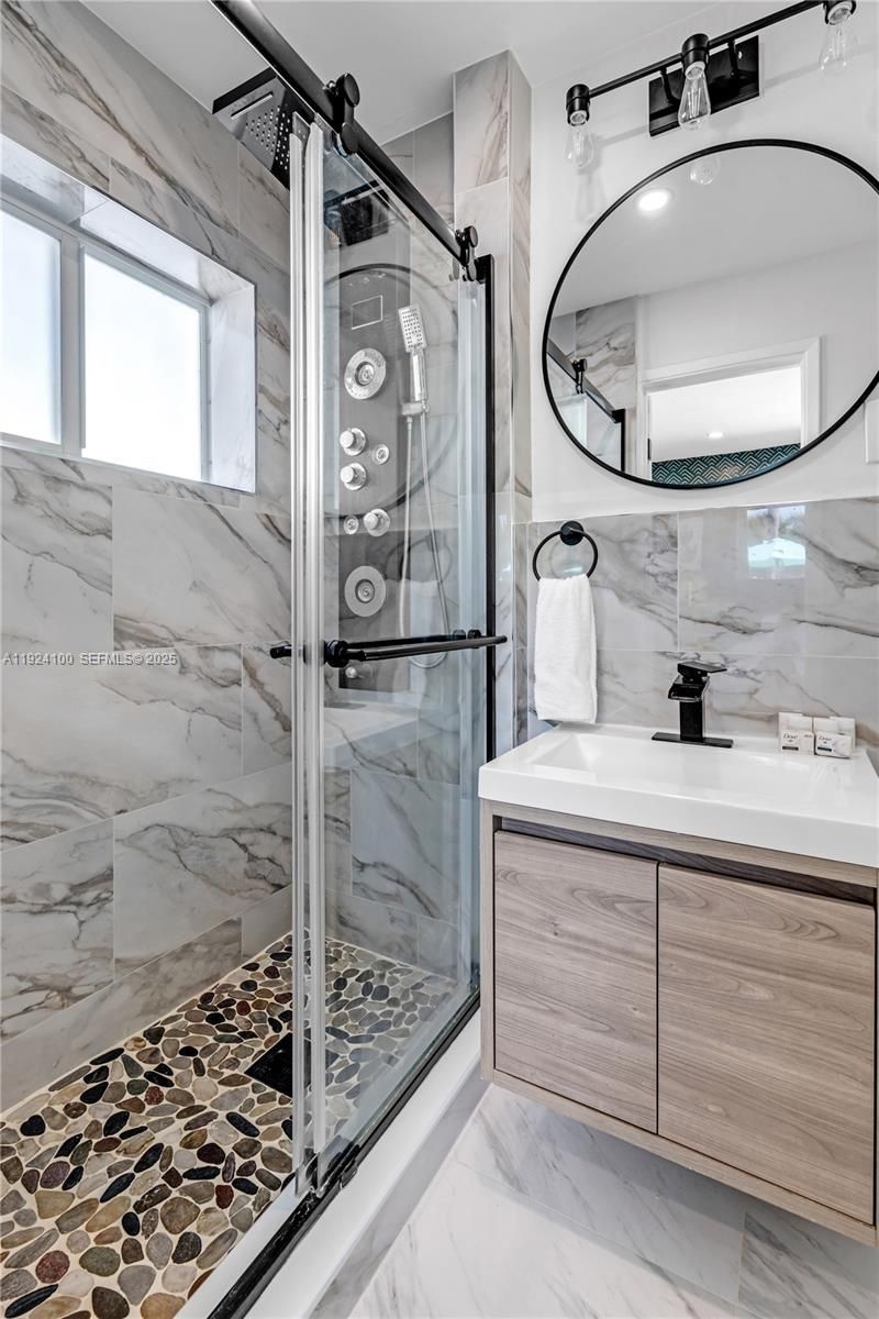 1730 NE 9th Ave, Fort Lauderdale, FL 33305 Photo