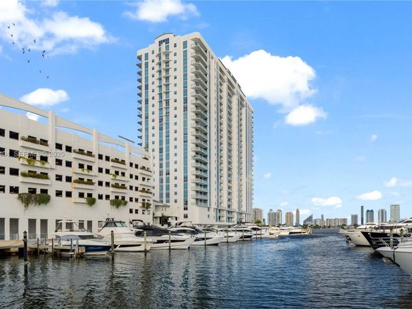 17301 Biscayne Blvd, Unit PH-5, North Miami Beach, FL 33160