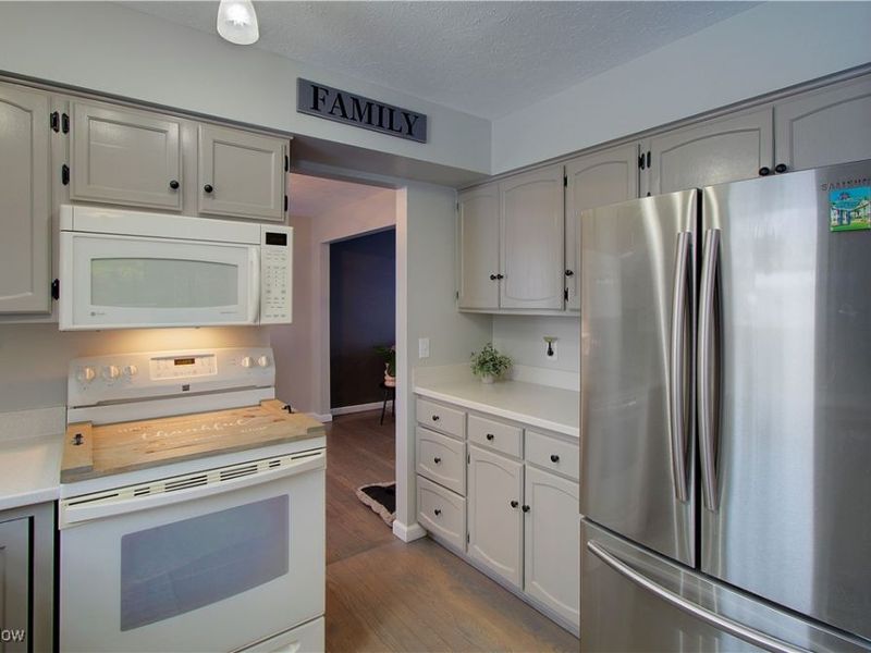 30505 Willoway Lane, Bay Village, OH 44140 Photo 13