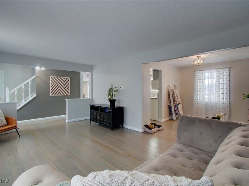 30505 Willoway Lane, Bay Village, OH 44140 Photo 5