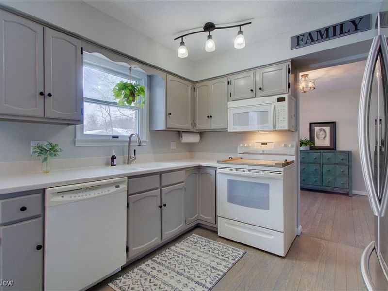 30505 Willoway Lane, Bay Village, OH 44140 Photo 9