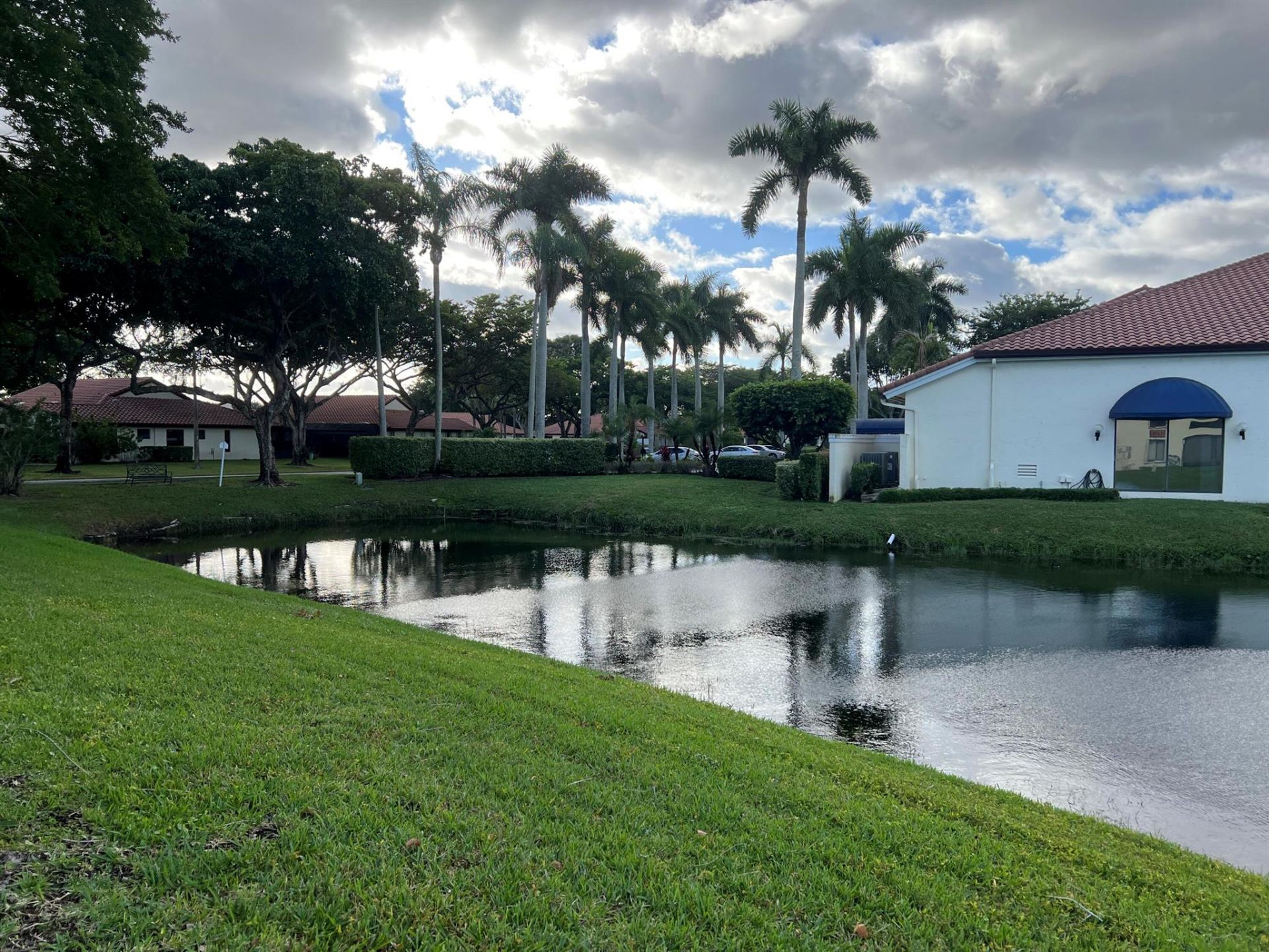 10711 Ocean Palm Way, Unit 202, Boynton Beach, FL 33437 Photo