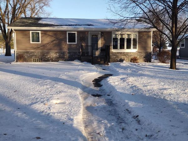 842 Western Avenue, Madison, MN 56256