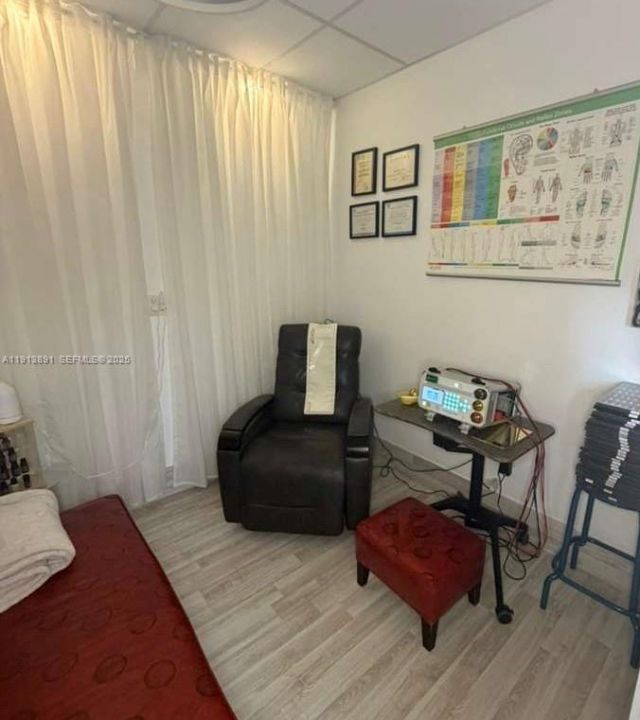 2500 E Hallandale Beach Blvd , Hallandale Beach, FL 33009 Photo