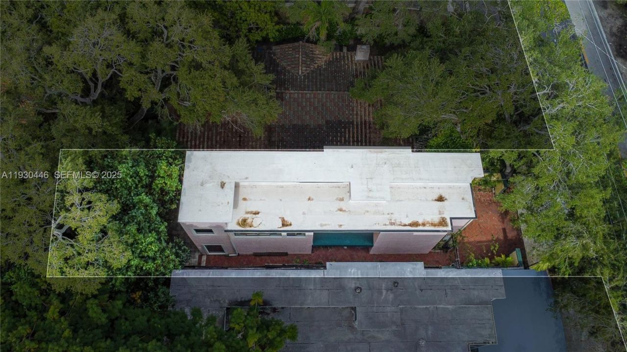 2790 SW 22nd Ave, Miami, FL 33133 Photo