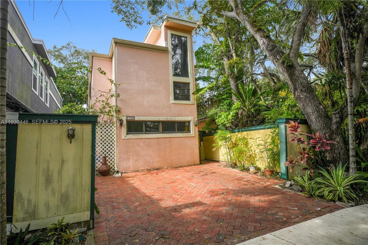 2790 SW 22nd Ave, Miami, FL 33133 Photo