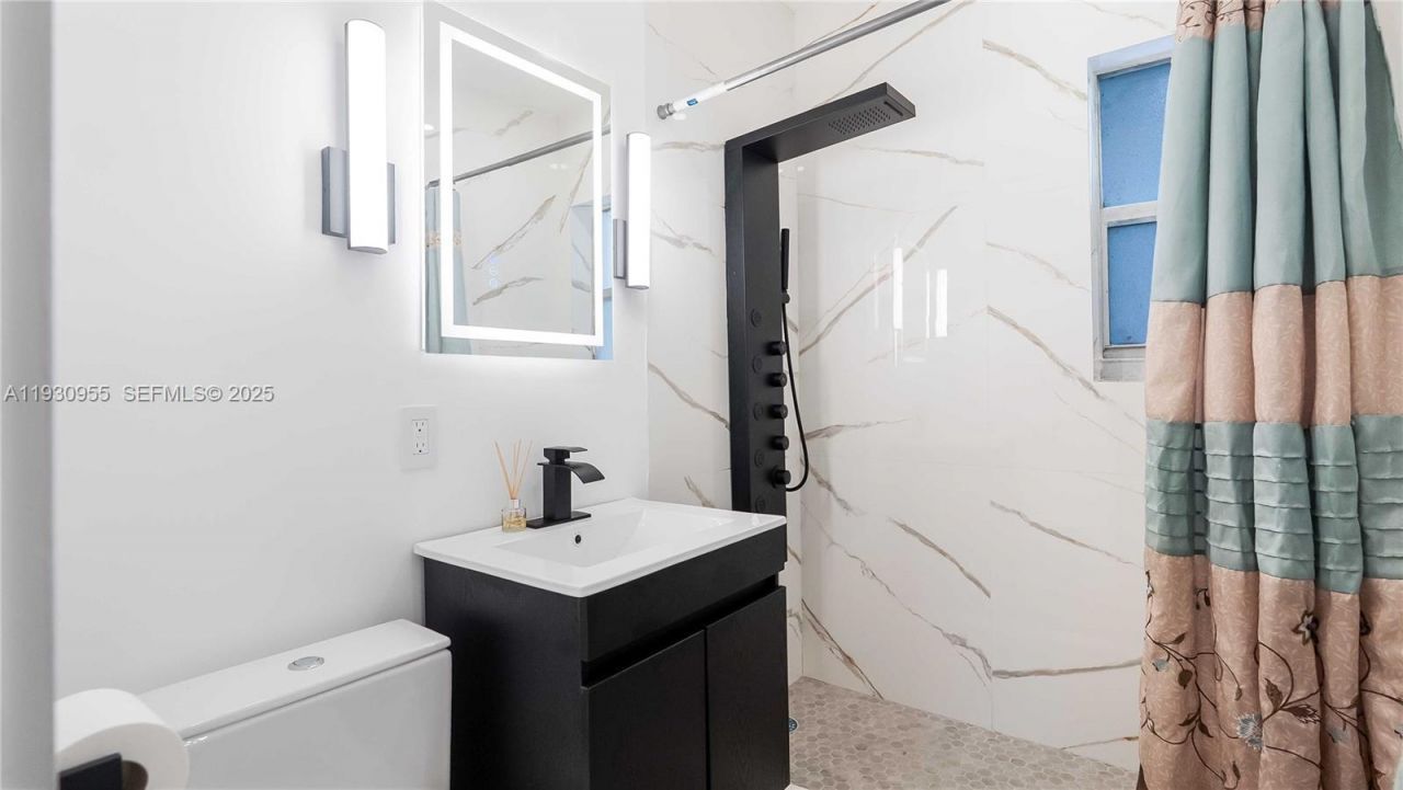 817 NW 17th St, Fort Lauderdale, FL 33311 Photo