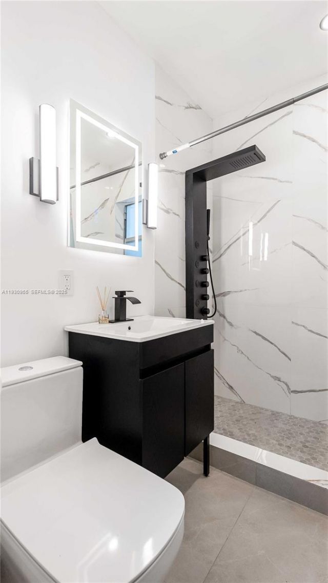 817 NW 17th St, Fort Lauderdale, FL 33311 Photo