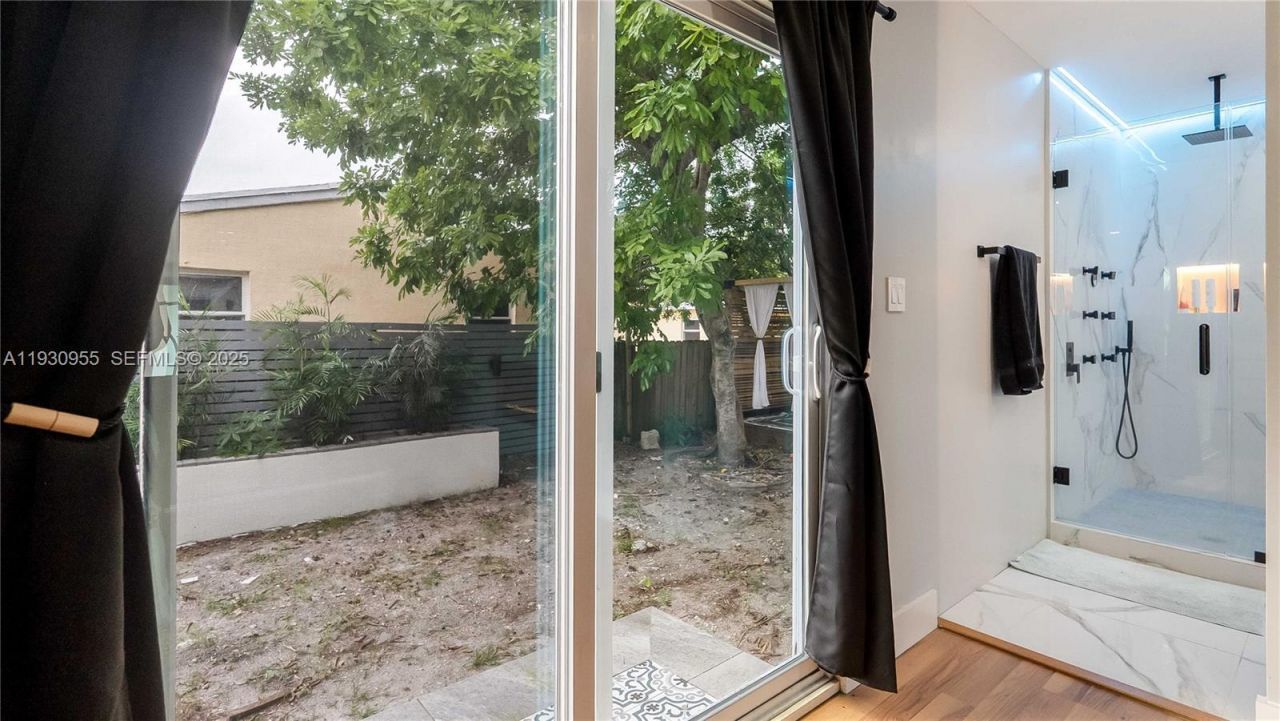817 NW 17th St, Fort Lauderdale, FL 33311 Photo