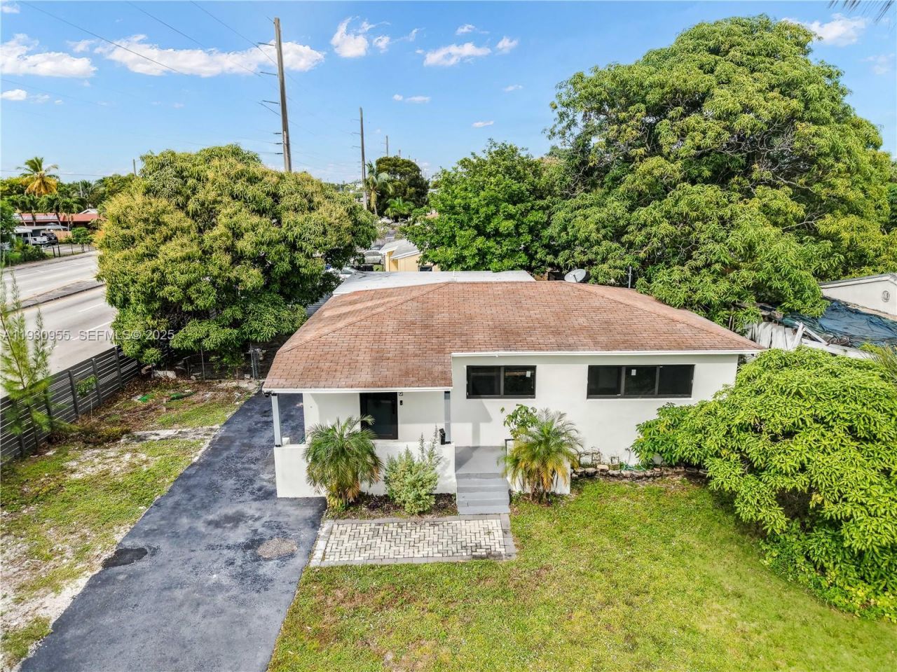 817 NW 17th St, Fort Lauderdale, FL 33311 Photo
