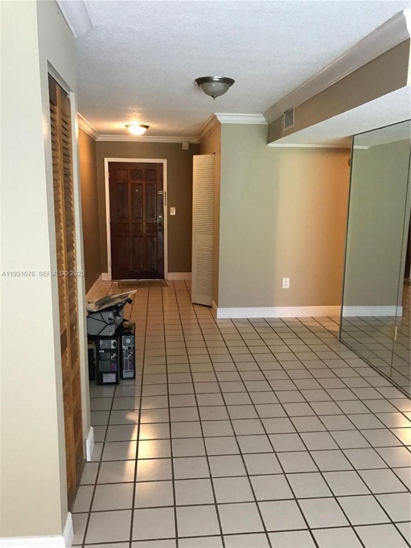 100 NW 87th Ave, Unit E102, Miami, FL 33172 Photo