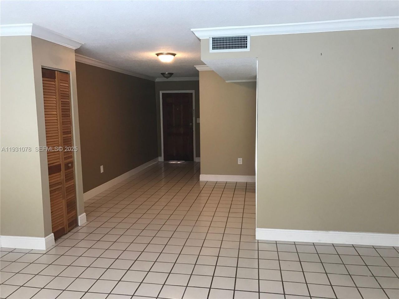 100 NW 87th Ave, Unit E102, Miami, FL 33172 Photo
