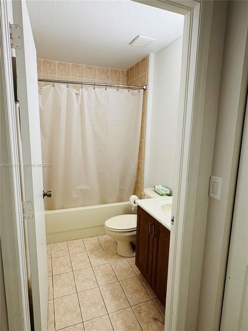 5910 Siena Ln, Unit 5910, Hollywood, FL 33021 Photo