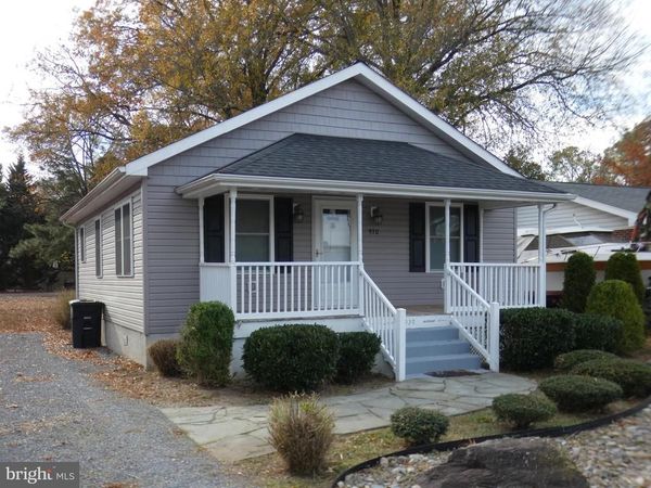 930 BRYANT AVENUE, COLONIAL BEACH, VA 22443