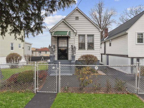 3030 Kingsland Avenue, Bronx, NY 10469