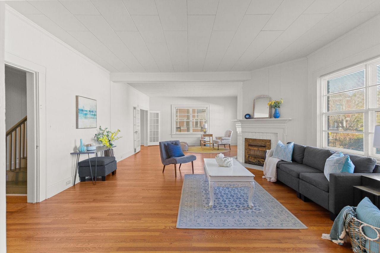 200 Broughton Road Photo 11