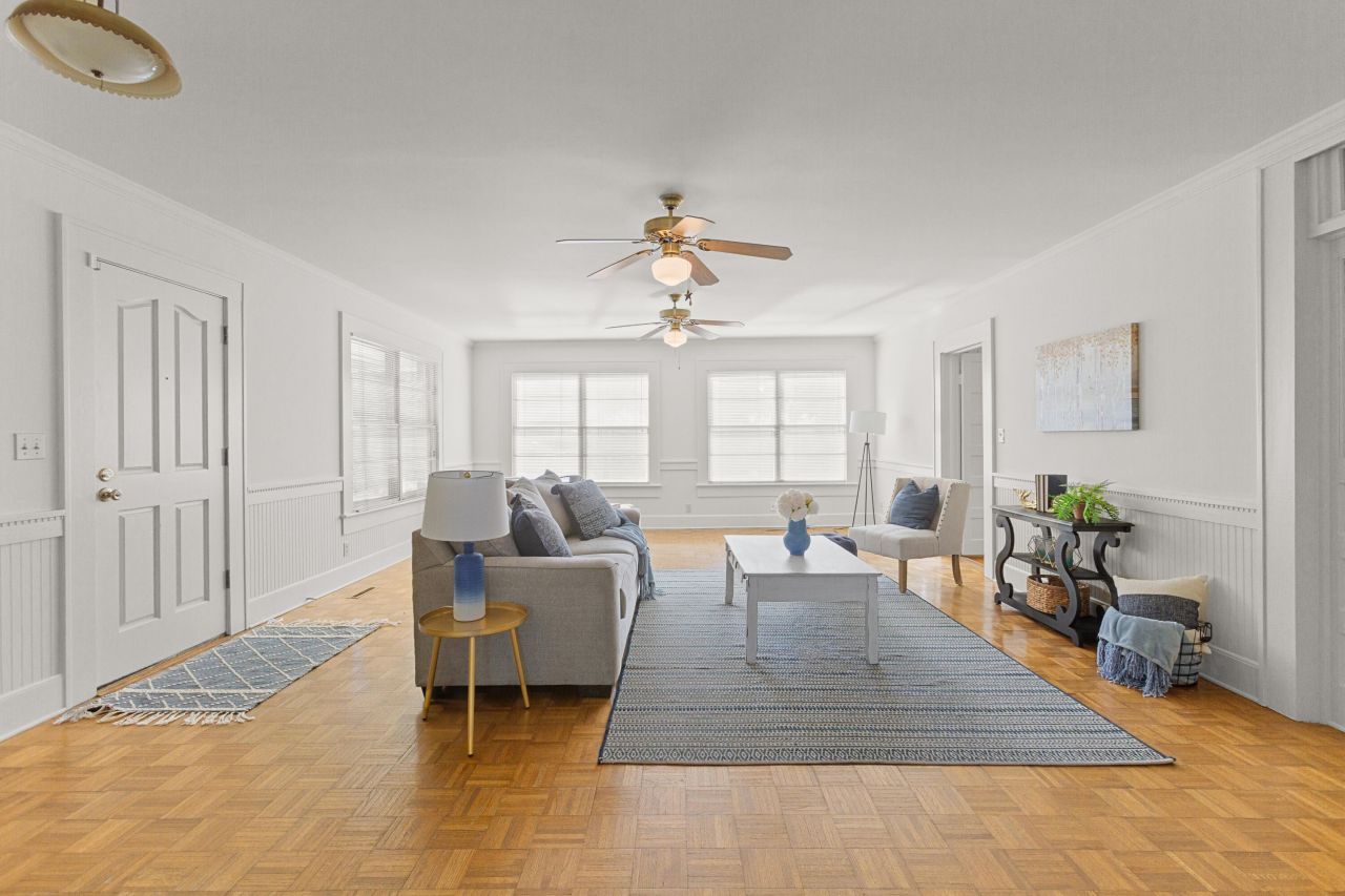 200 Broughton Road Photo 18