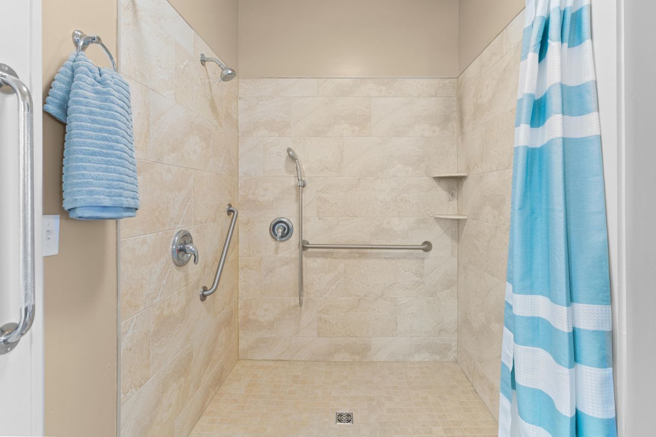 200 Broughton Road Photo 23