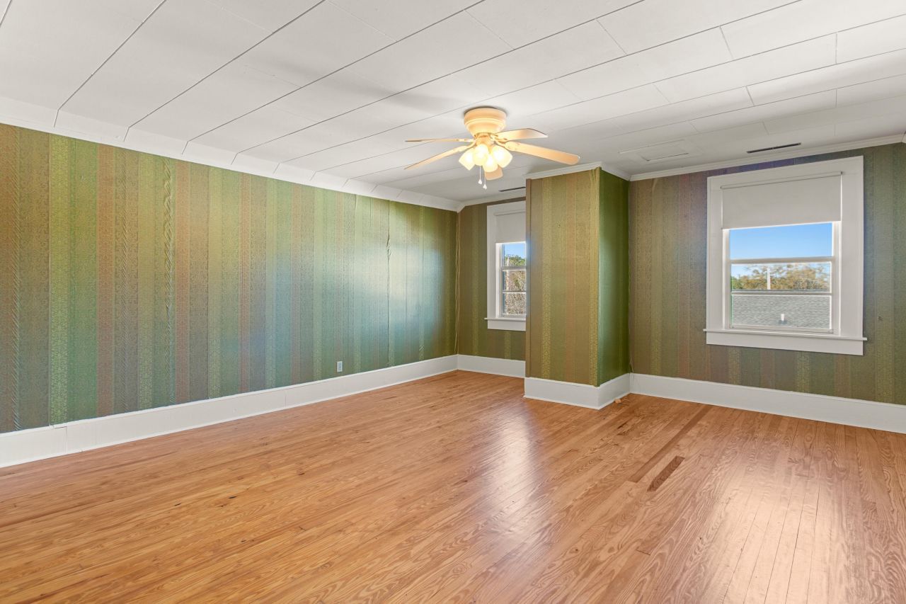 200 Broughton Road Photo 28