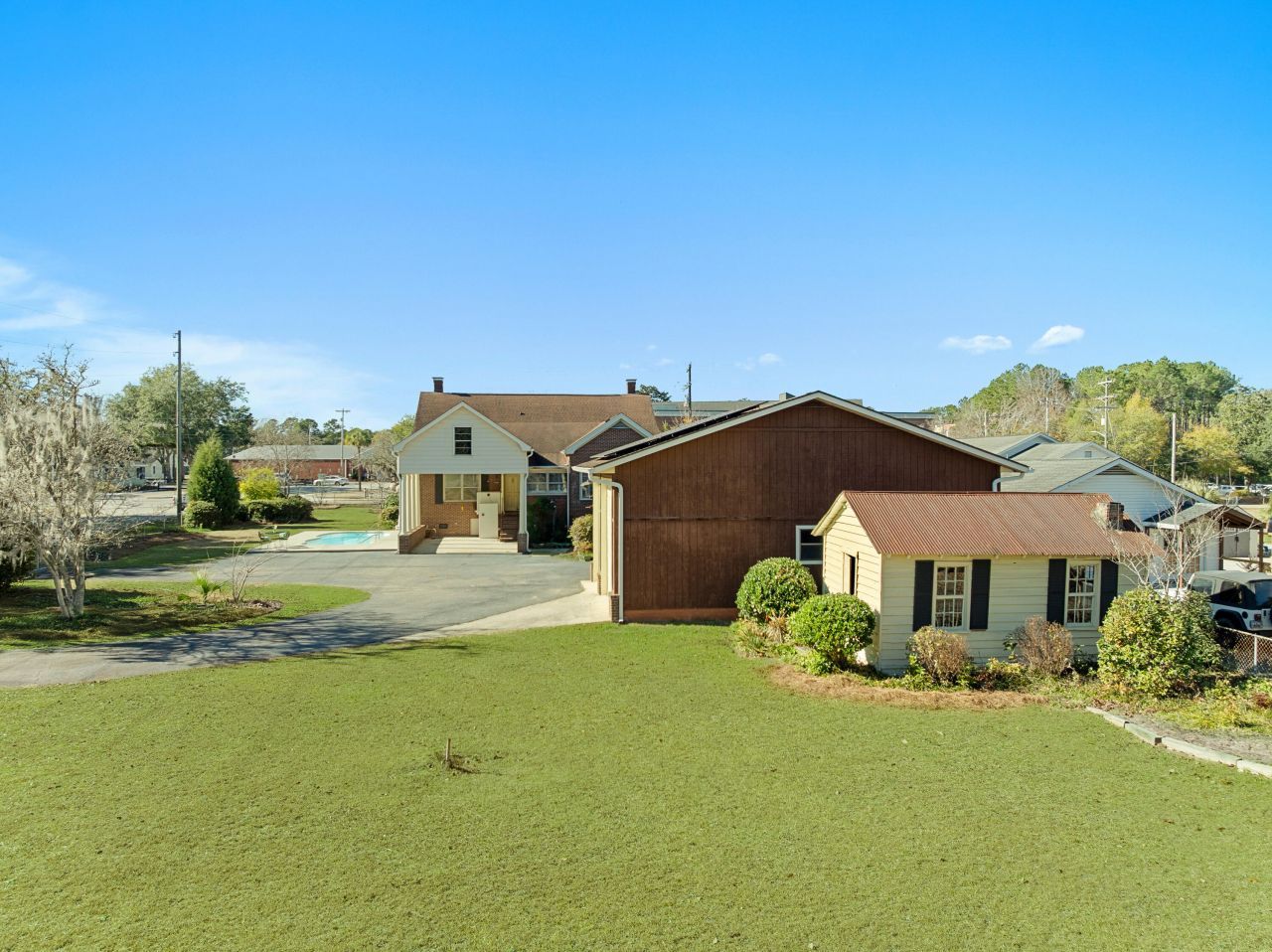 200 Broughton Road Photo 35