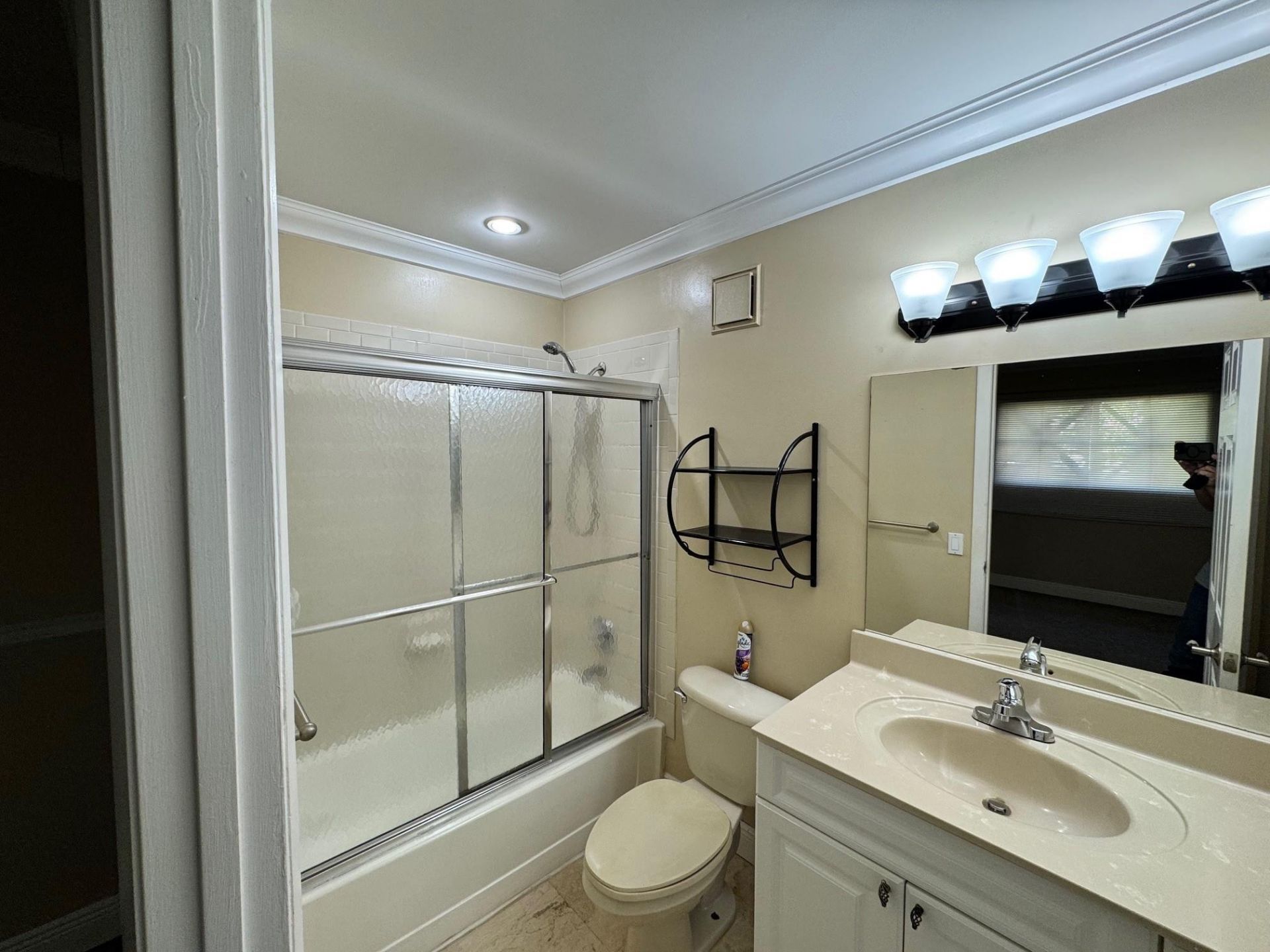 223 E Palm Circle, Unit 223, Pembroke Pines, FL 33025 Photo