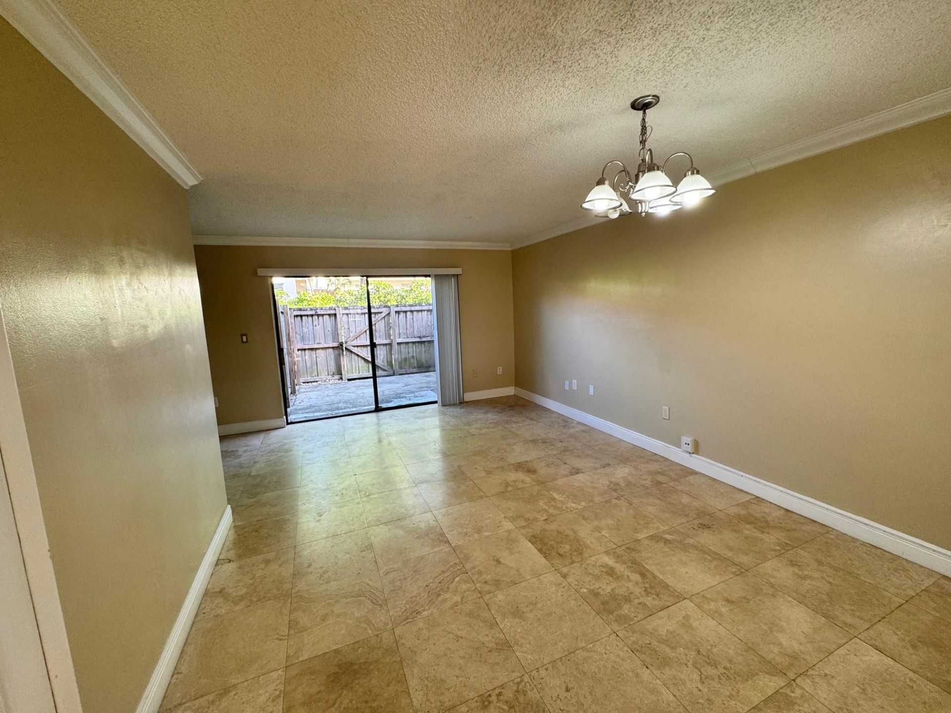 223 E Palm Circle, Unit 223, Pembroke Pines, FL 33025 Photo