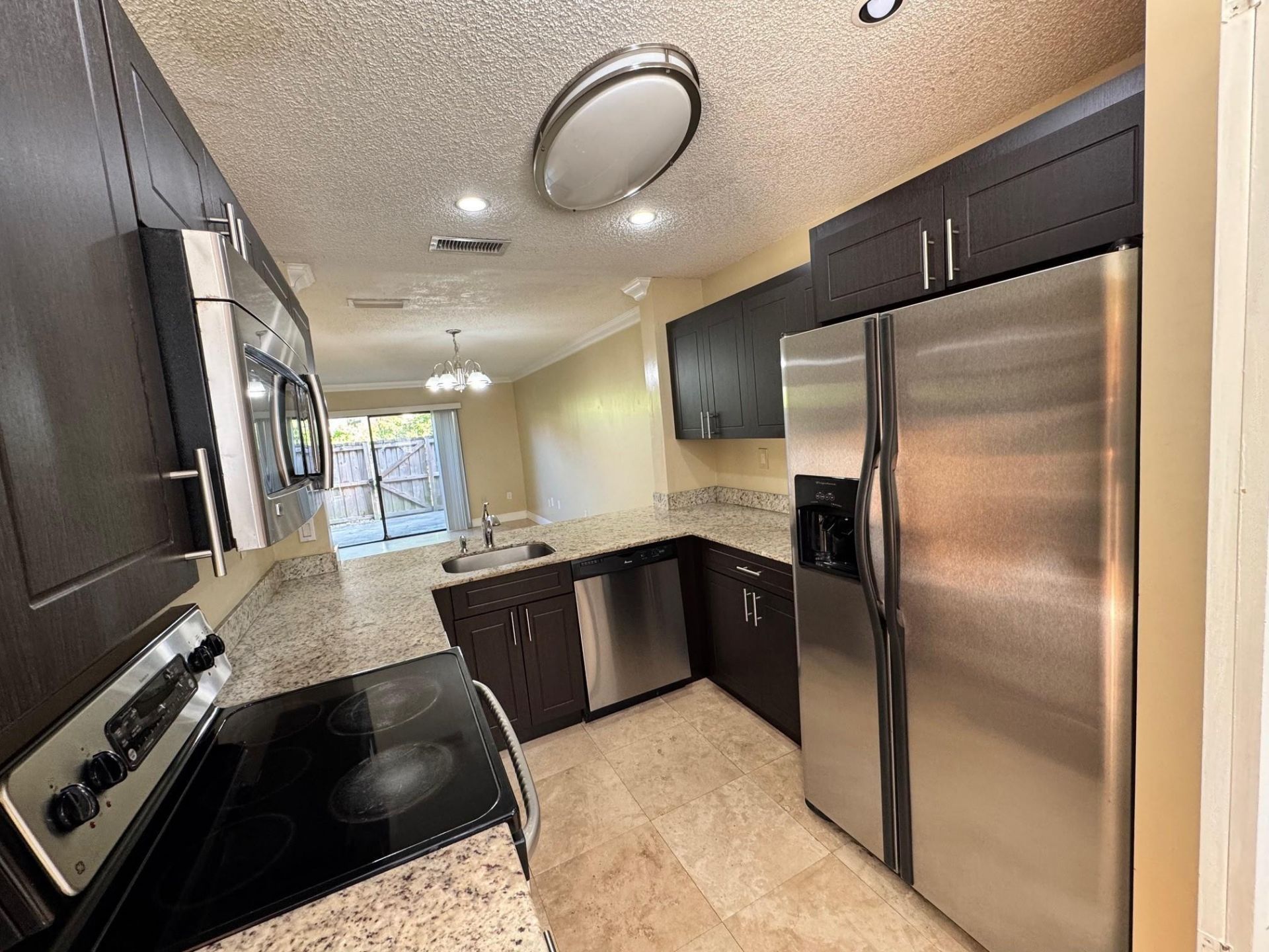 223 E Palm Circle, Unit 223, Pembroke Pines, FL 33025 Photo