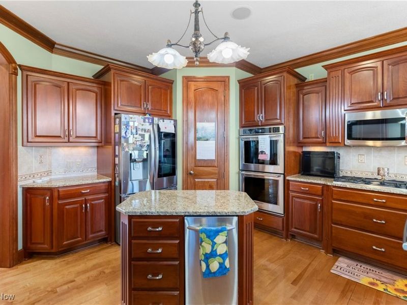 3495 Chadwick Drive, Uniontown, OH 44685 Photo 23