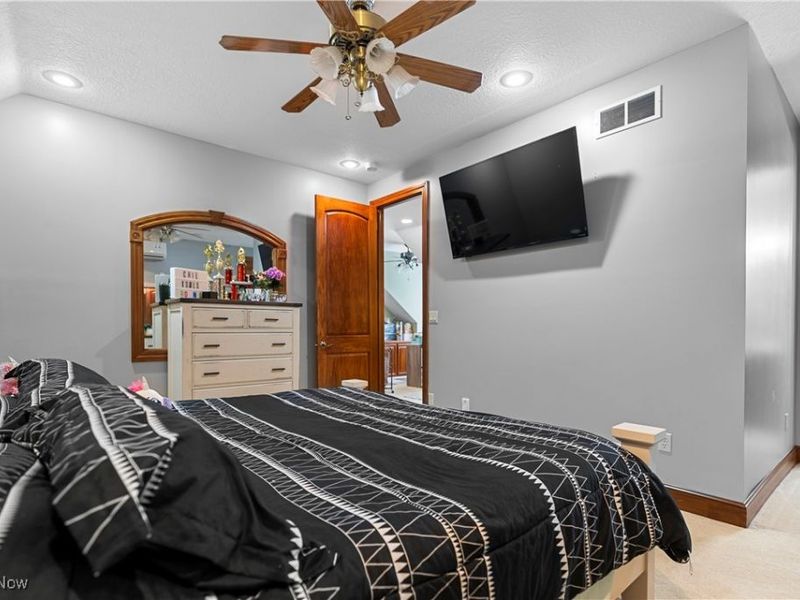 3495 Chadwick Drive, Uniontown, OH 44685 Photo 8