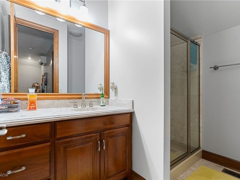 3495 Chadwick Drive, Uniontown, OH 44685 Photo 9