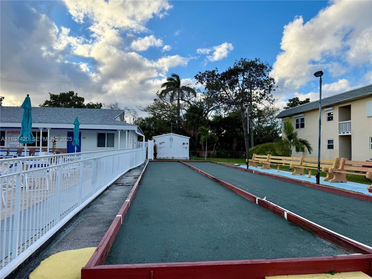 1301 N 12th Ct, Unit 4B, Hollywood, FL 33019 Photo