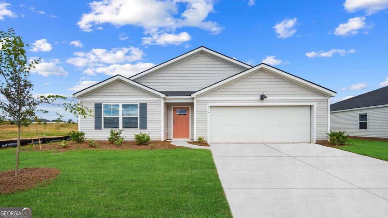 214 Birdsill Street, Statesboro, GA 30461 Main Photo