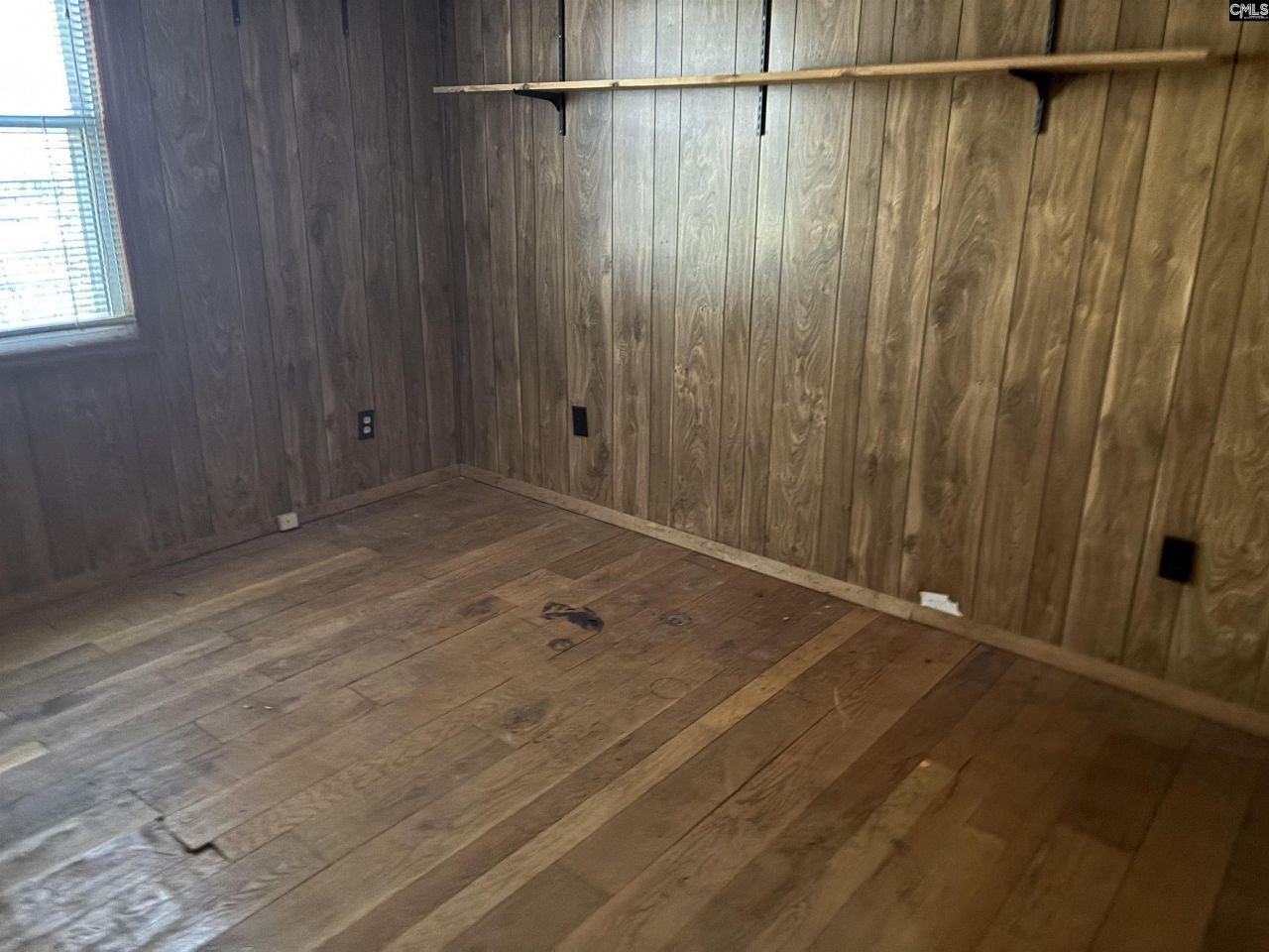 6509 Frost Avenue Photo 8